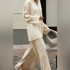 NIB Commense Cream Wide Leg Pleated Pants size Large